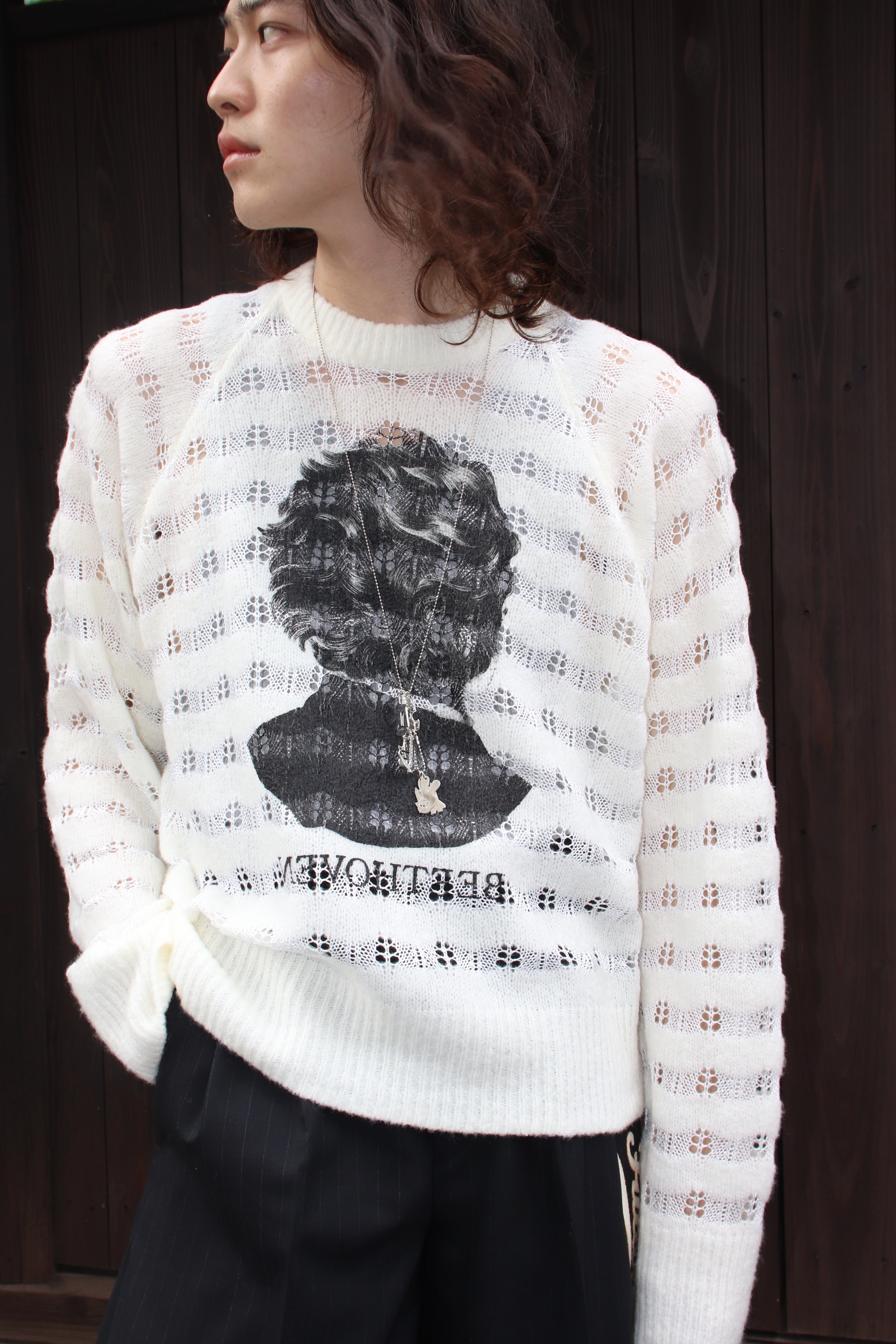 MASU REVERSE BEETHOVEN SWEATER(WHITE)