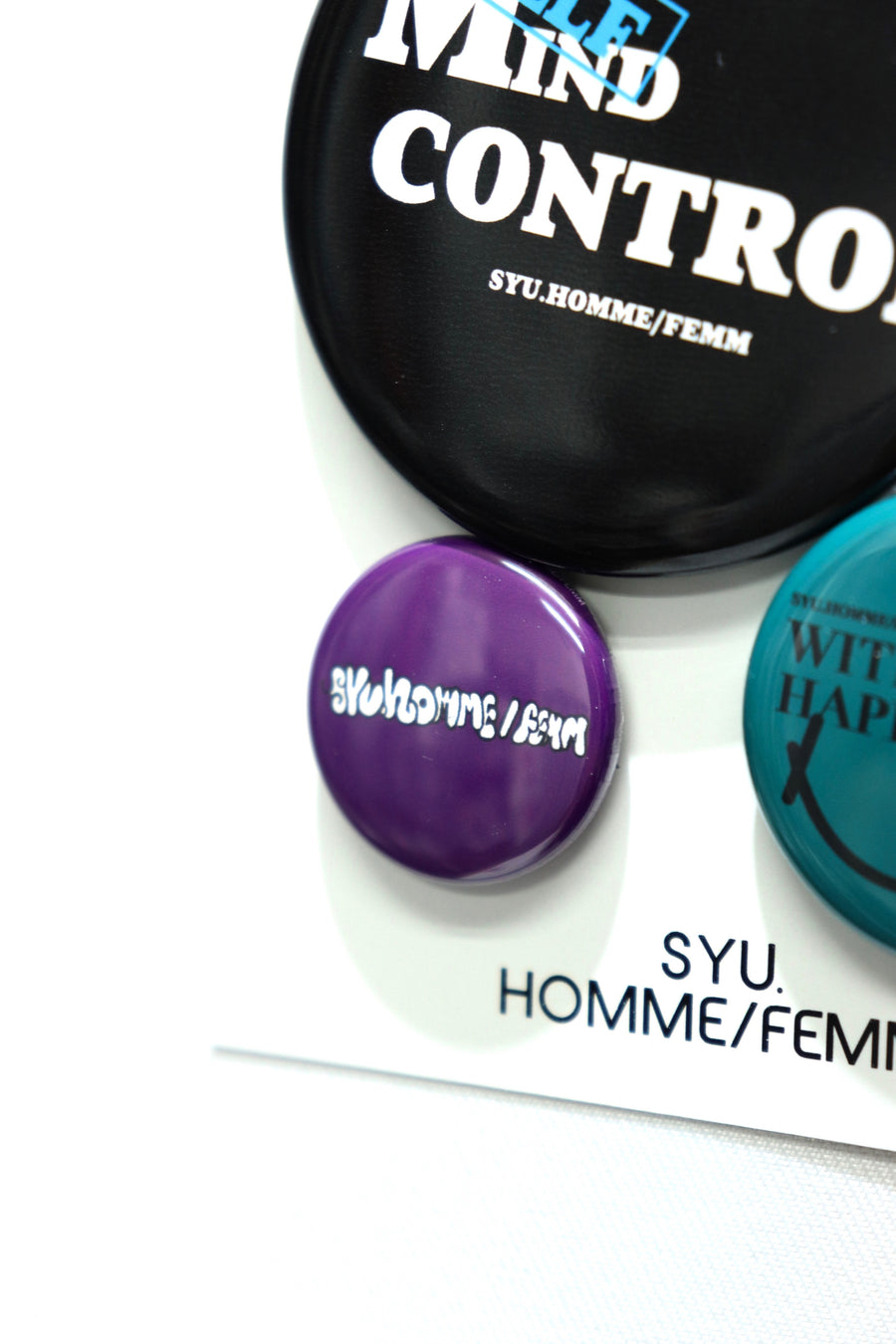 SYU.HOMME/FEMM  CONTROL Can badge(BLACK MIX)