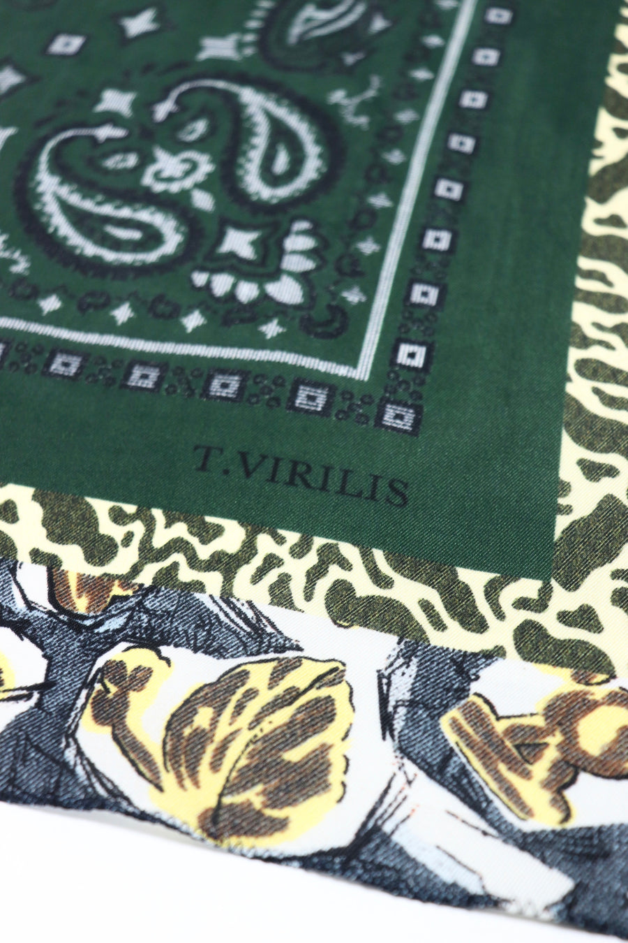 TOGA VIRILIS  Print scarf(GREEN)