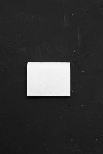 KAGARI YUSUKE  白壁 二つ折り財布(mw-20)