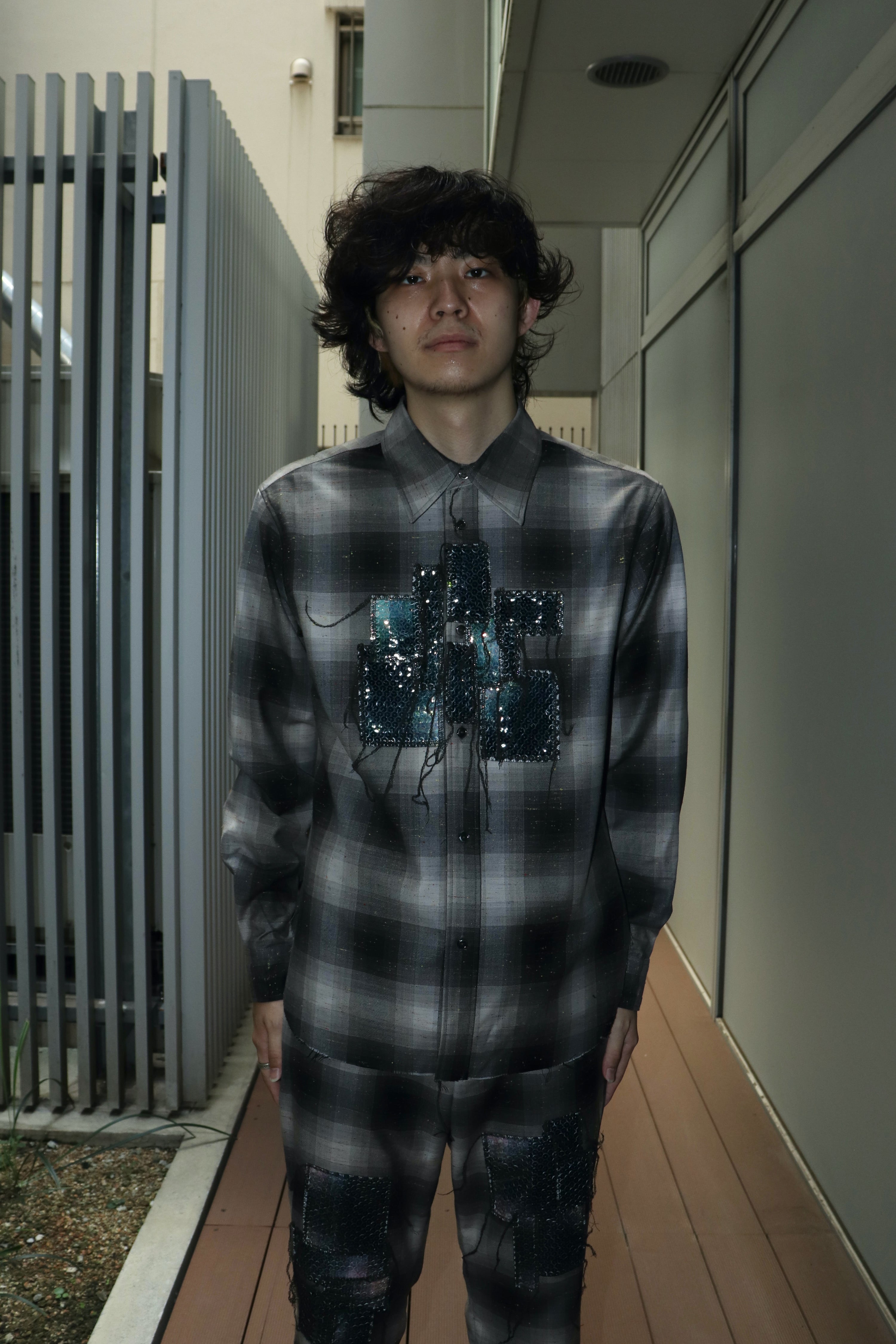 MASU(エムエーエスユー)のRAINBOW DUST SHIRT SHADOW BLACKの通販 