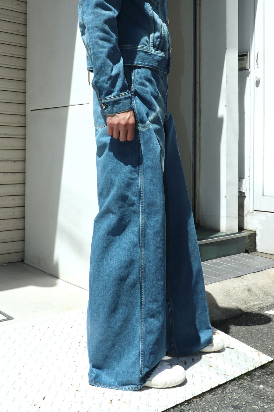 MASU's Baggy Fit Jeans Wallet Chain Mail Order | Palette Art Alive 