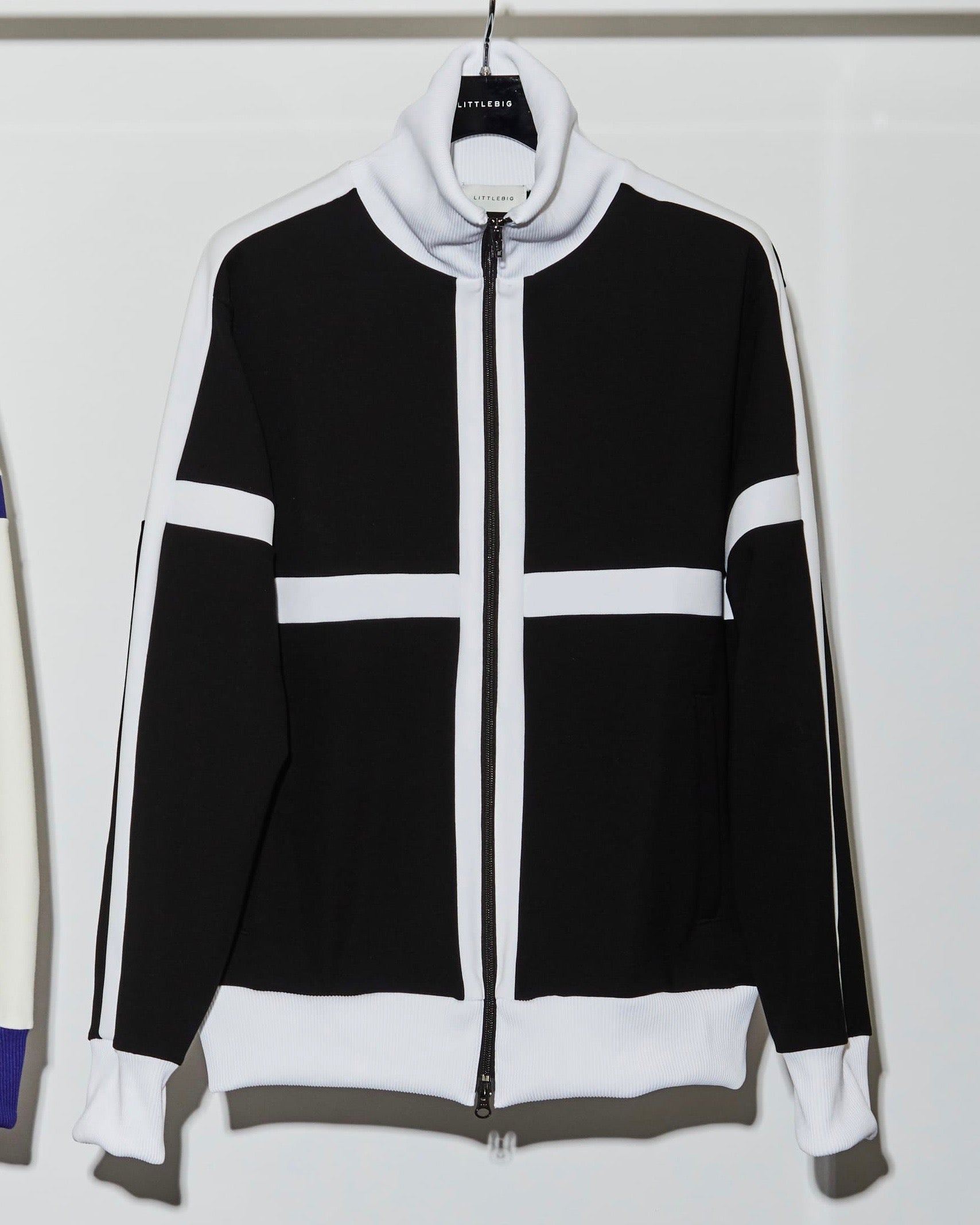 LITTLEBIG(リトルビッグ)のTrack Top WHITE or BLACKの通販 LITTLEBIG(リトルビッグ)のTrack Top WHITE or BLACKの通販
